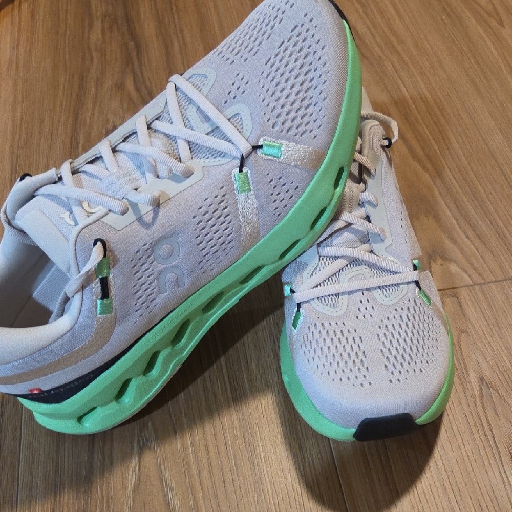 Men's On Cloud Surfer 2 Running Shoes Size 10, Grey And Green